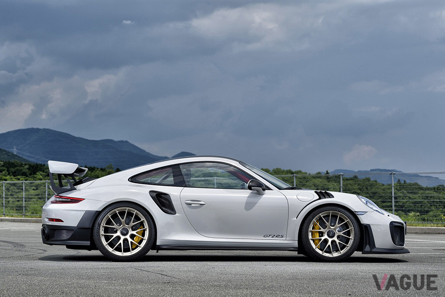 史上最強の911ロードカー、ポルシェ911 GTS2RS
