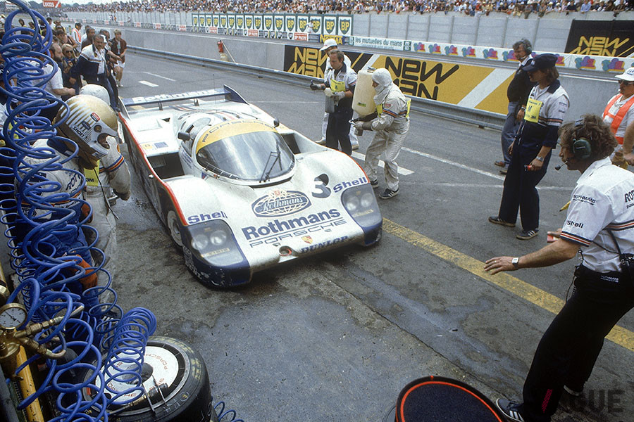 1983年ル・マン総合優勝のポルシェ「956LH」（3号車）