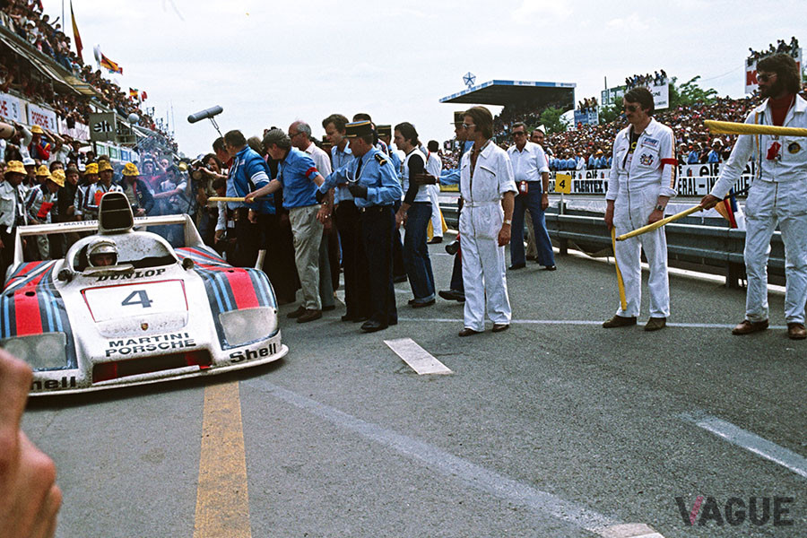 1977年ル・マンでのポルシェ「936/77」（4号車）