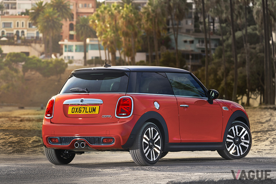 現行型MINI3ドア