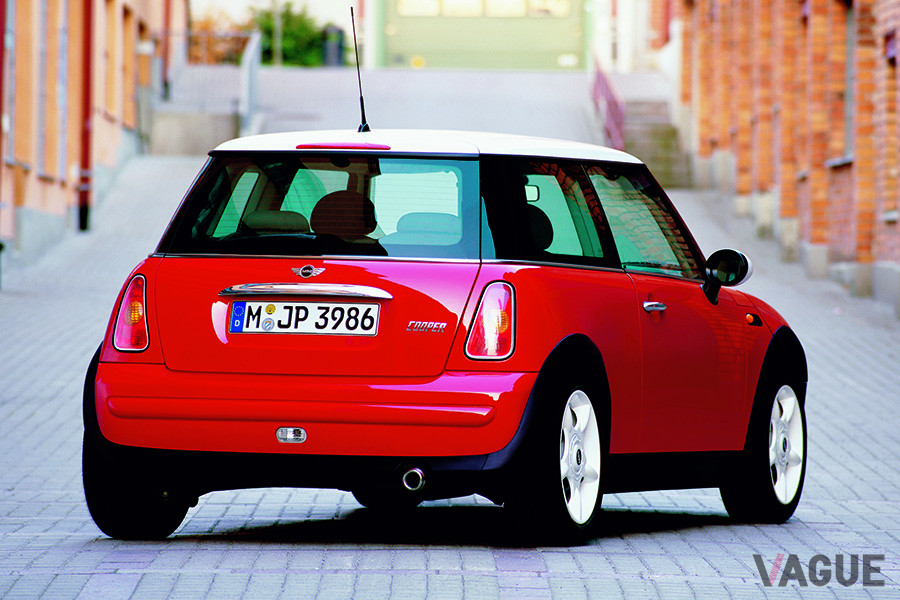 2001年に登場した初代MINI