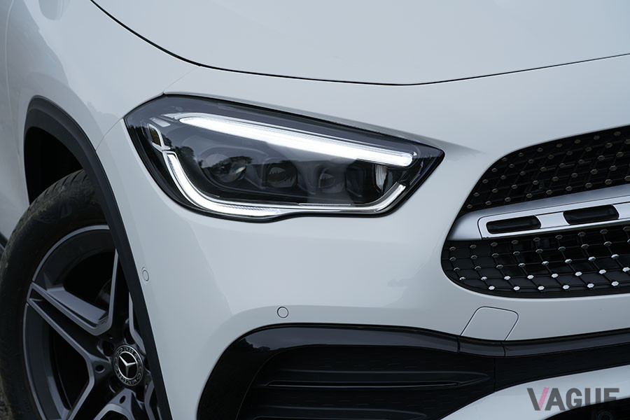 メルセデス・ベンツ新型「GLA」。AMGライン装着車