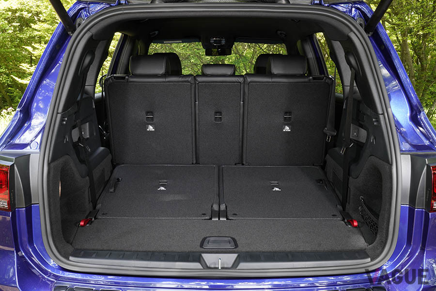 メルセデス・ベンツ「GLB」の荷室