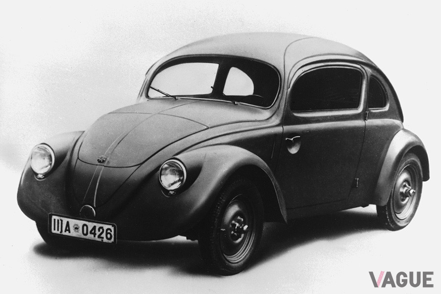 ドイツの国民車構想によりフェルディナント・ポルシェが開発したVW「タイプ1」。写真は「VW30」