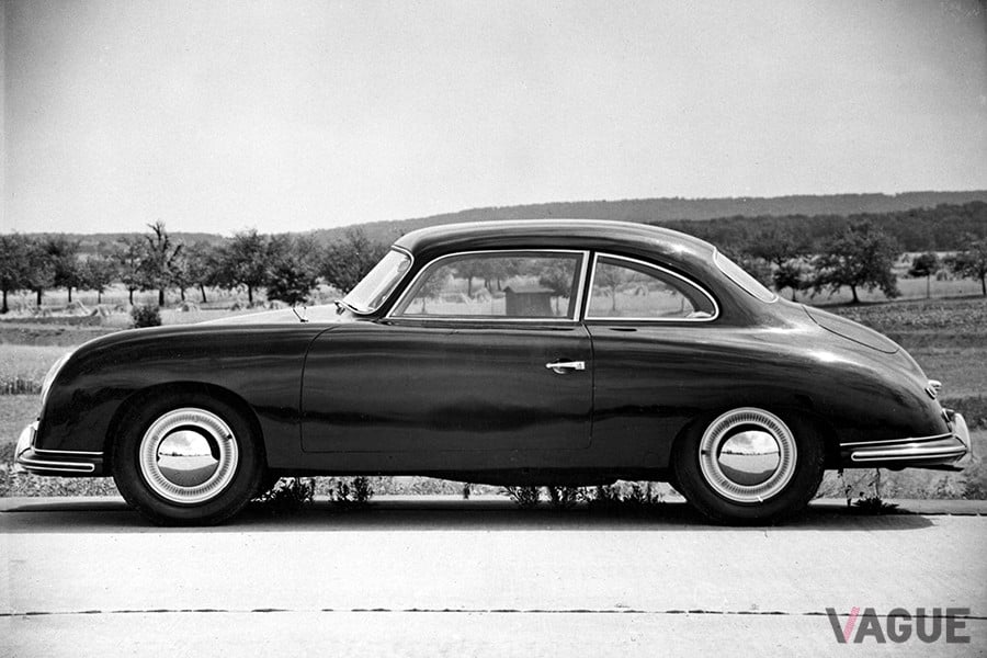 1950年代に試作された4人乗りモデル。356をベースにした530型