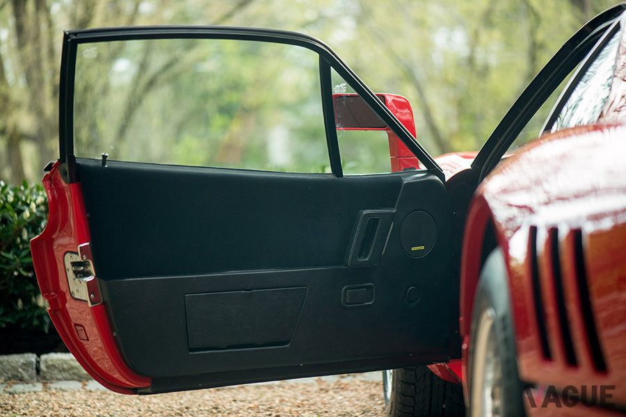 ドアパネルは非常にシンプルなデザインだ（C）2020 Courtesy of RM Sotheby's