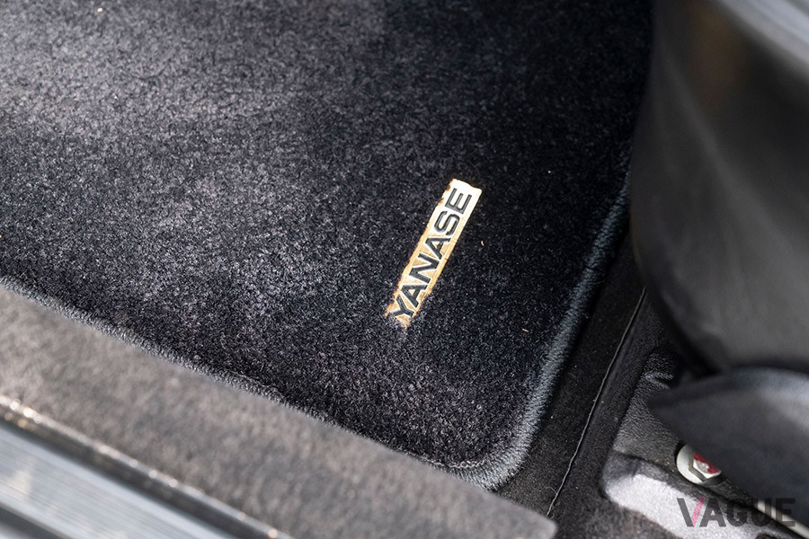 ヤナセ物であることがわかるカーペット（C）2020 Courtesy of RM Sotheby's