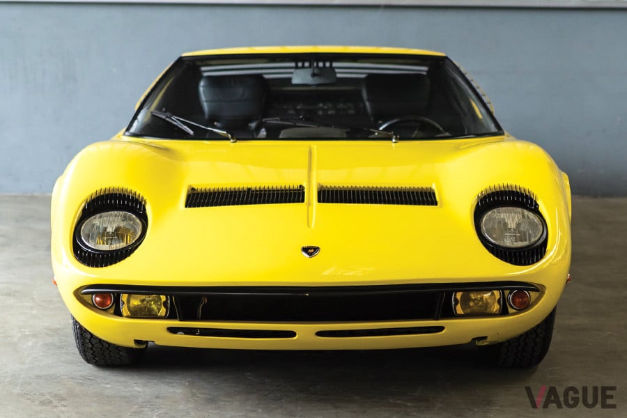 71万5000ユーロ（約8716万円）で落札された、1968年型のランボルギーニ・ミウラP400（C）2020 Courtesy of RM Sotheby's