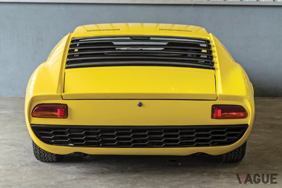 71万5000ユーロ（約8716万円）で落札された、1968年型のランボルギーニ・ミウラP400（C）2020 Courtesy of RM Sotheby's