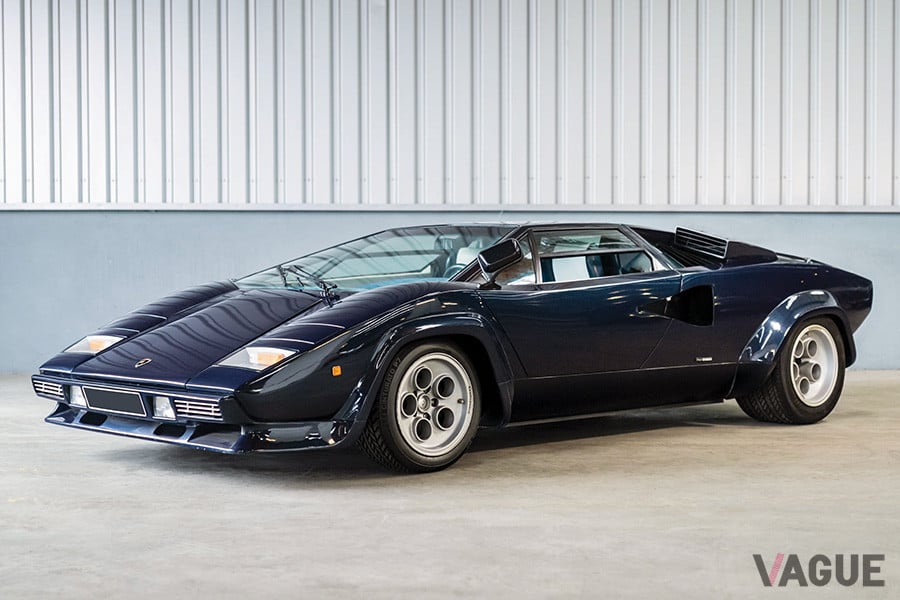 45万1000ユーロ（約5447万円）で落札された、1979年型のランボルギーニ・カウンタックLP400S（C）2020 Courtesy of RM Sotheby's
