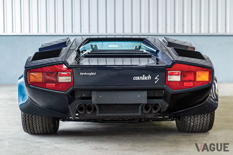 45万1000ユーロ（約5447万円）で落札された、1979年型のランボルギーニ・カウンタックLP400S（C）2020 Courtesy of RM Sotheby's