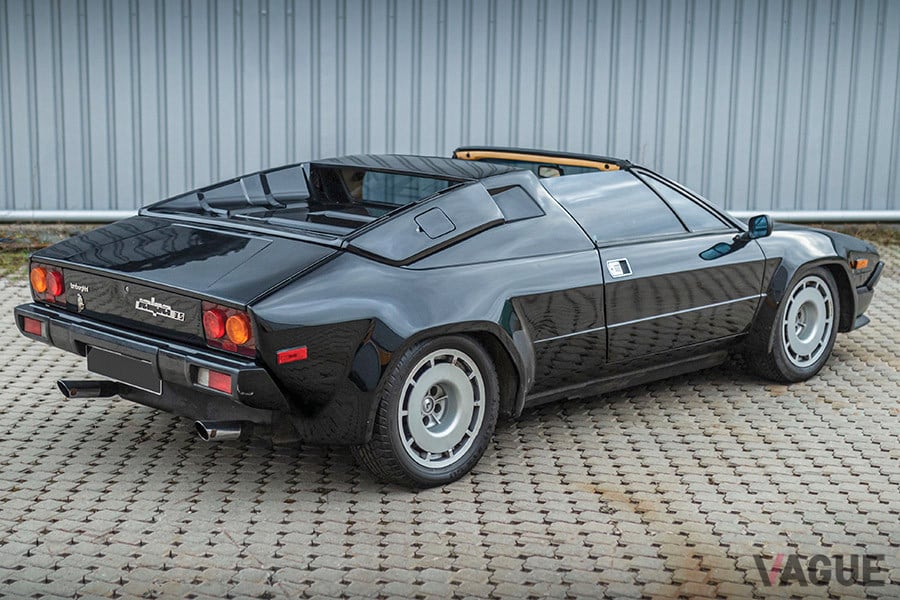 上限を超えた6万6000ユーロ（約797万円）で落札された、1986年型ランボルギーニ・ジャルパ（C）2020 Courtesy of RM Sotheby's