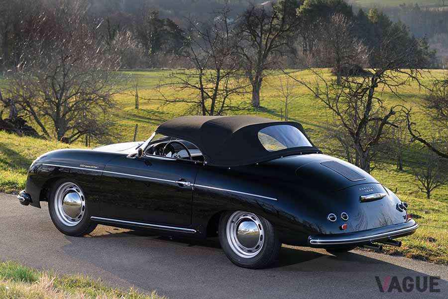 1955年型356スピードスターは、35万7500ユーロ（約4320万円）で落札（c）2020 Courtesy of RM Sotheby's