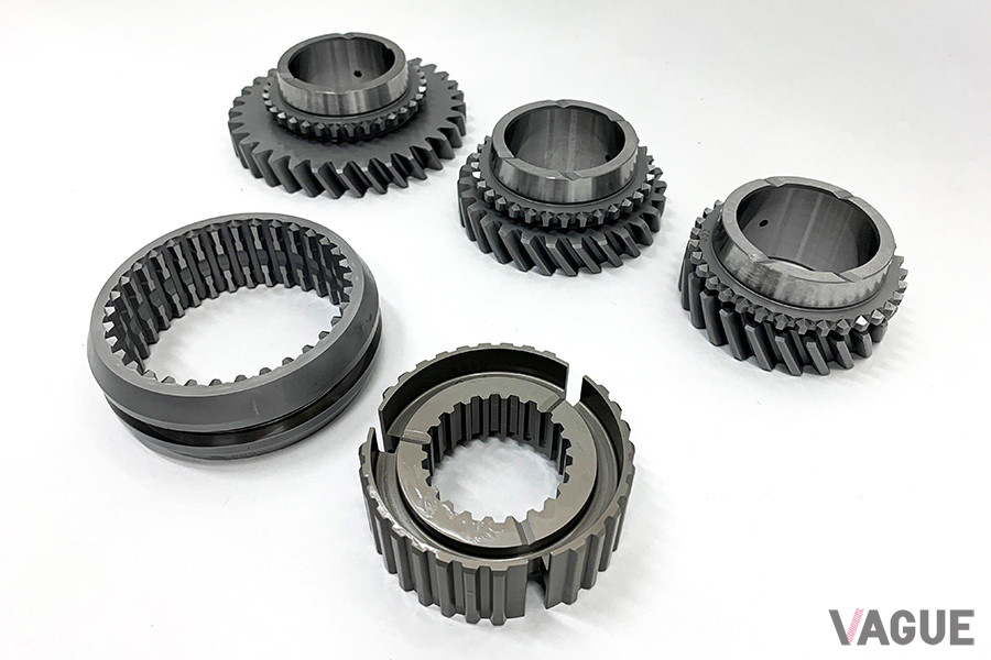 トランスミッション関係のパーツもトヨタ2000GT用ヘリテージパーツとして再生産される