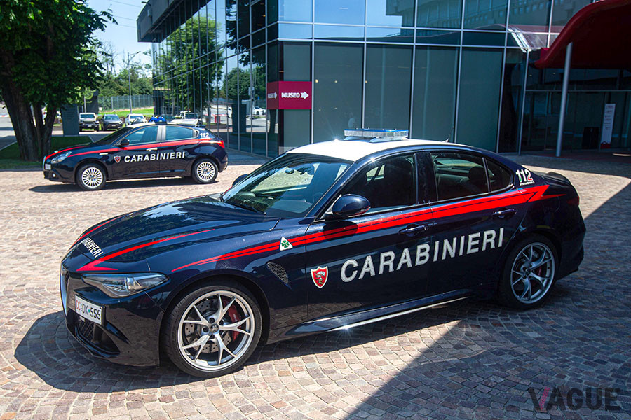 カラビニエリ車両特別展示に合わせて、カラビニエリから現役の「ジュリエッタ」と「ジュリア」も参加