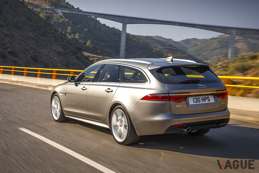 ジャガー「XF」のワゴンタイプである「XF SPORTBRAKE」