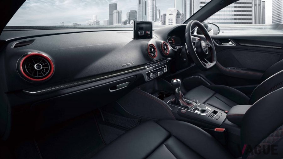 アウディ新型「RS3スポーツバック／RS3セダン」の内装