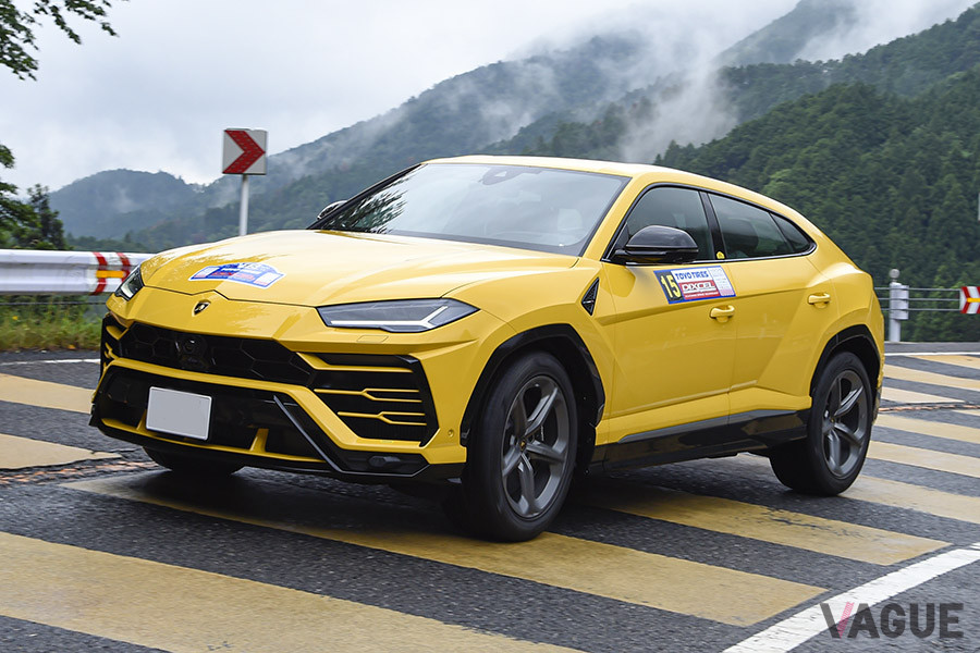 ゼッケンナンバー15：ランボルギーニ「ウルス」