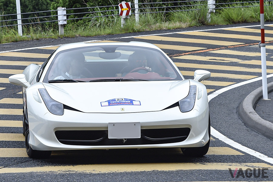 ゼッケンナンバー23：フェラーリ「458スパイダー」
