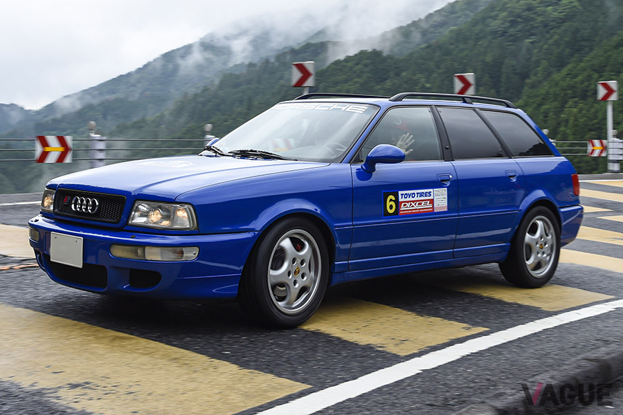 ゼッケンナンバー6：アウディ「RS2」