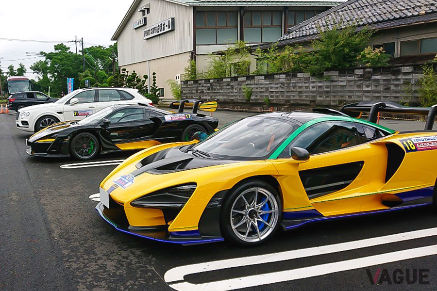マクラーレン「セナ」が2台並ぶ光景は圧巻だ