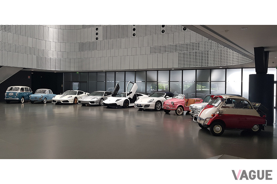 まるでモーターショーの発表会のようだ