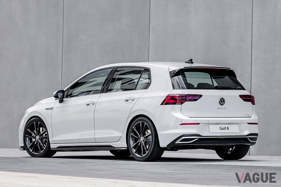 ドイツ本国では、VWディーラーでオプションとして購入できるエッティンガーだけに、エアロパーツは洗練されたスポーティなデザインとなっている