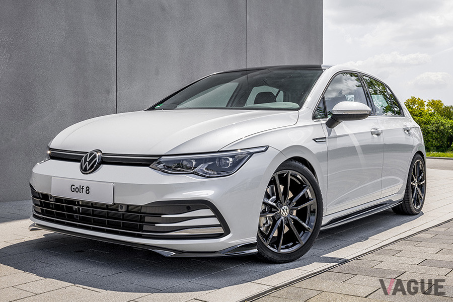 ドイツ本国では、VWディーラーでオプションとして購入できるエッティンガーだけに、エアロパーツは洗練されたスポーティなデザインとなっている