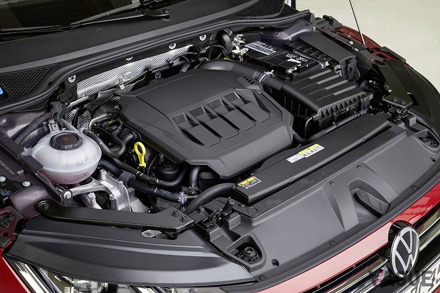 VW改良新型「アルテオン」R-Lineのエンジン