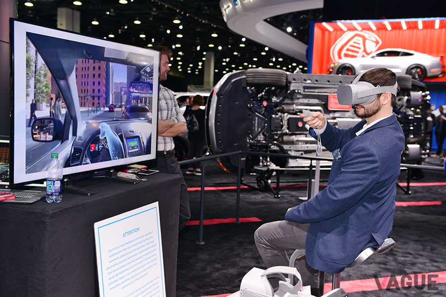 2019年、デトロイト国際モーターショー（NAIAS）、フォードブースの様子。技術展示もモーターショーの見どころ