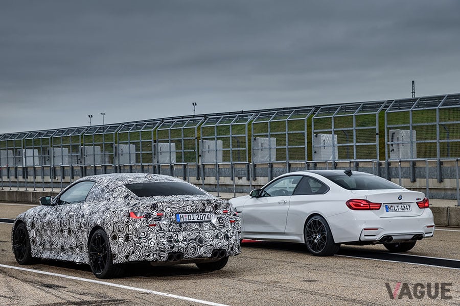 BMW新型「M4クーペ」と従来型M4クーペ