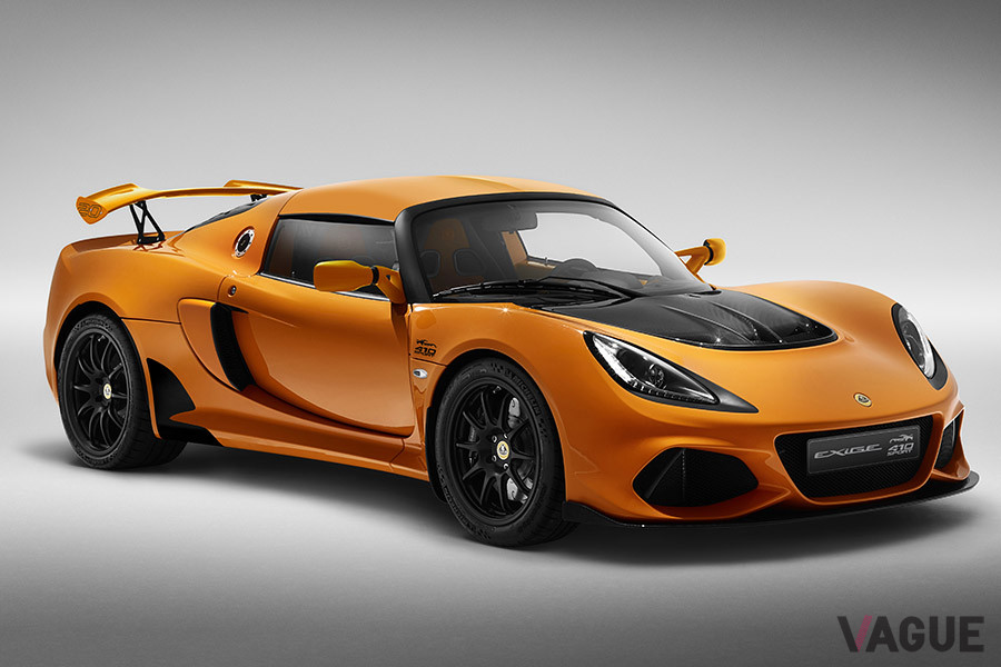 ロータスの限定車、「エキシージ スポーツ410 20thアニバーサリーエディション」。ボディカラーはクロームオレンジ