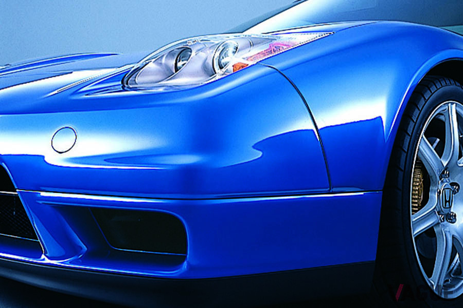 2001年12月にマイナーチェンジしてスタイリングを一新させた「NSX」