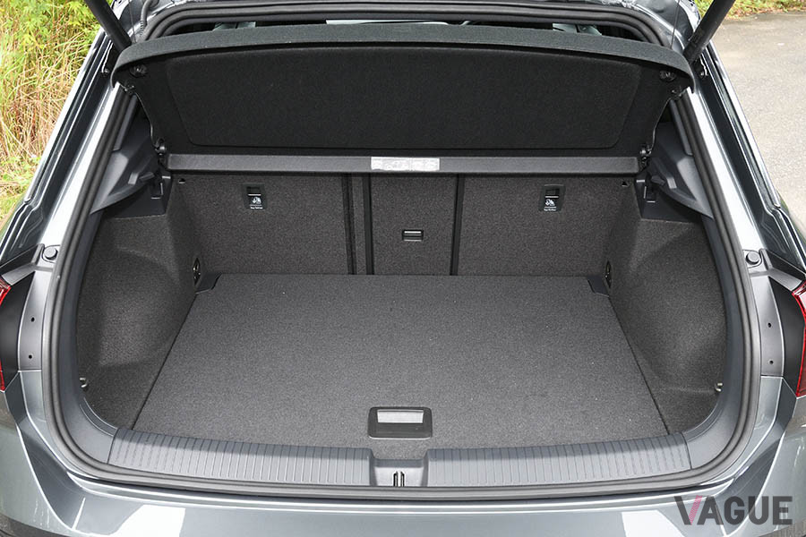 VW「T-Roc」の通常時荷室容量445リッター