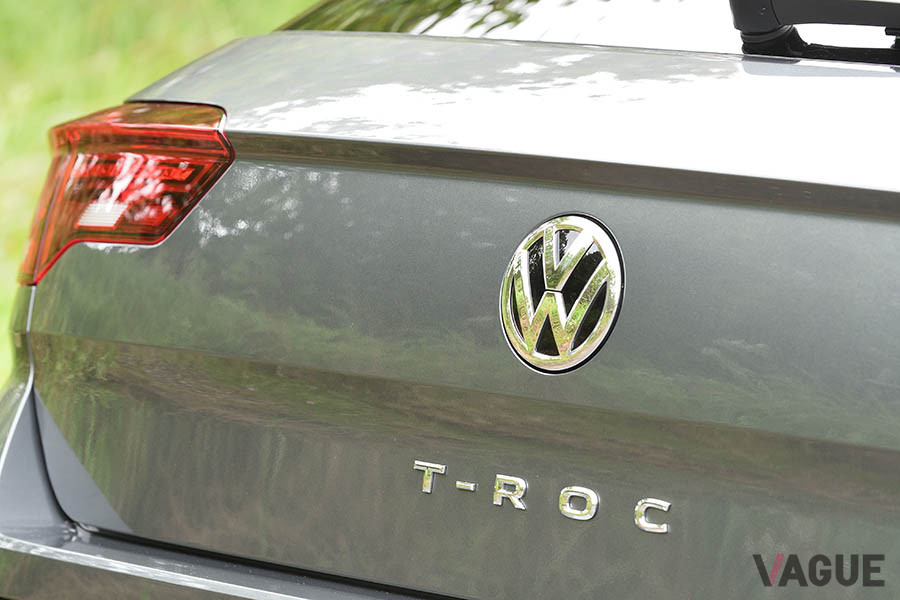 VW「T-Roc」のエンブレム