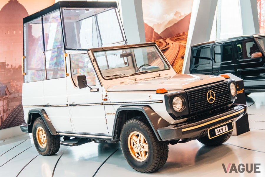 法皇ためのGクラス!? 40年前につくられた特別なメルセデスとは | VAGUE