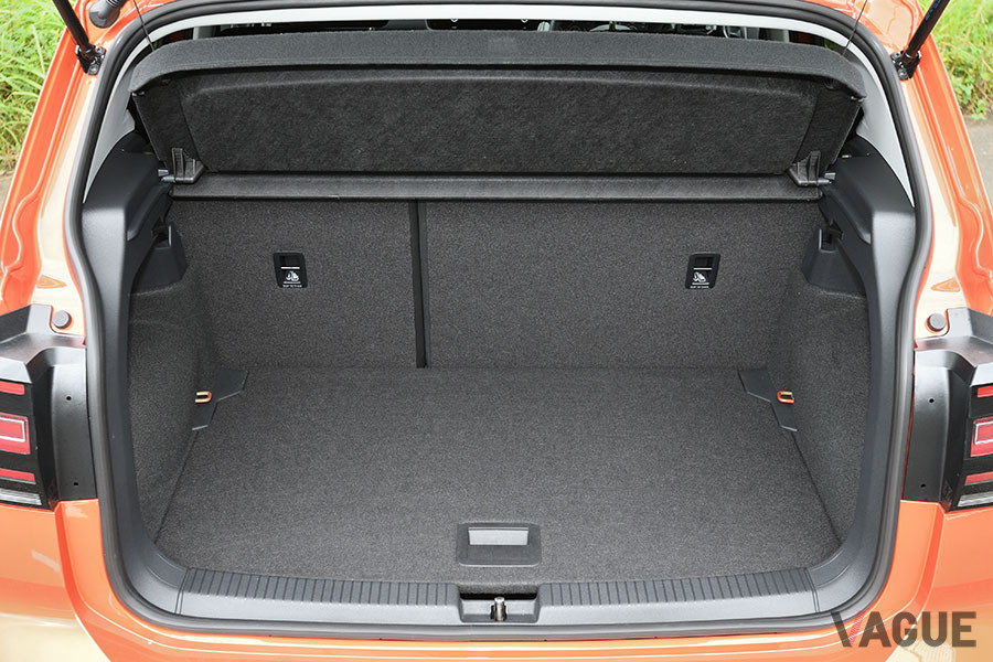フォルクスワーゲンのコンパクトSUV「Tクロス」の荷室