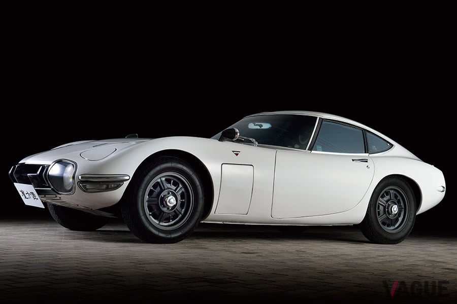 ポルシェ911やジャガーEタイプなどを基に研究が進められたトヨタ2000GT