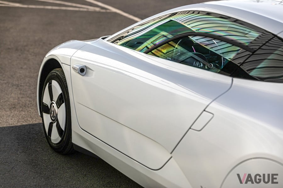 サイドミラーの代わりにカメラを採用しているために、よりコンセプトカーのような外観となっている（C）SILVERSTONE AUCTIONS