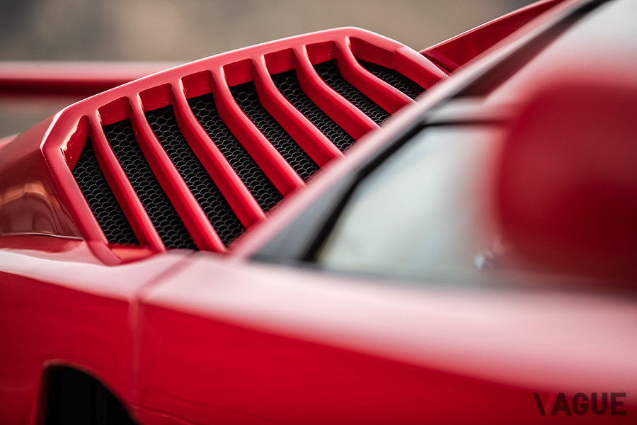 ファーストモデルの「LP400」と比べると、細部のデザインは複雑になっている（C）2020 Courtesy of RM Sotheby's
