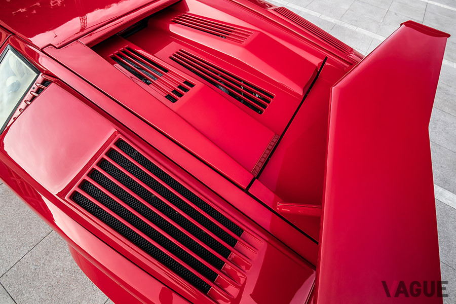 エンジンフードのスリットは、横ではなく縦に入っている（C）2020 Courtesy of RM Sotheby's