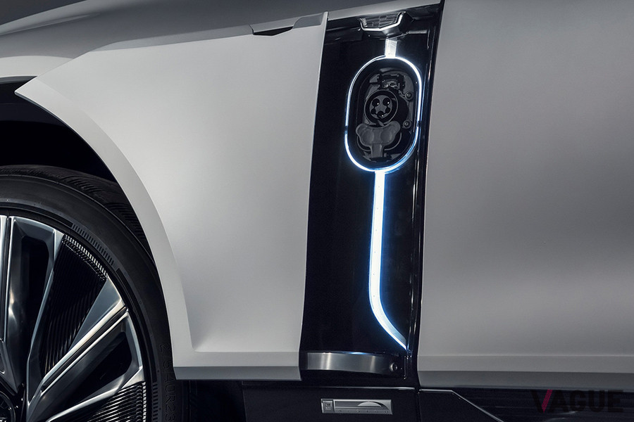 キャデラック「リリック」は、150kW以上のDC高速充電など、さまざまな充電オプションがサポートされる