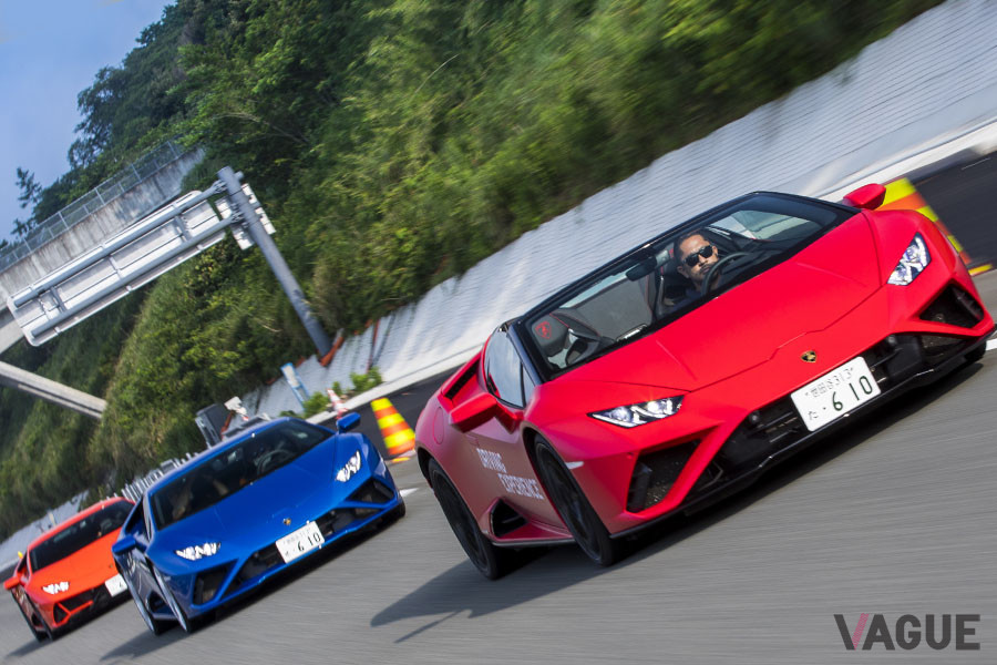 ランボルギーニ「ウラカンEVO RWD スパイダー」試乗の様子