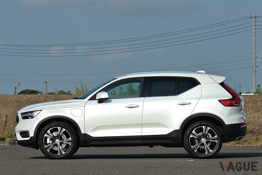 ボルボ「XC40」は全長4425mmとコンパクトなSUVだ