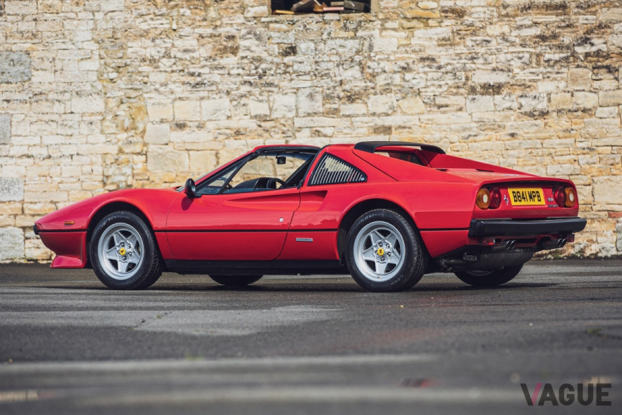 1985年型フェラーリ「308GTSクワトロヴァルヴォレ」は、6万6375ポンド（邦貨換算約920万円）で落札（C）SILVERSTONE AUCTIONS