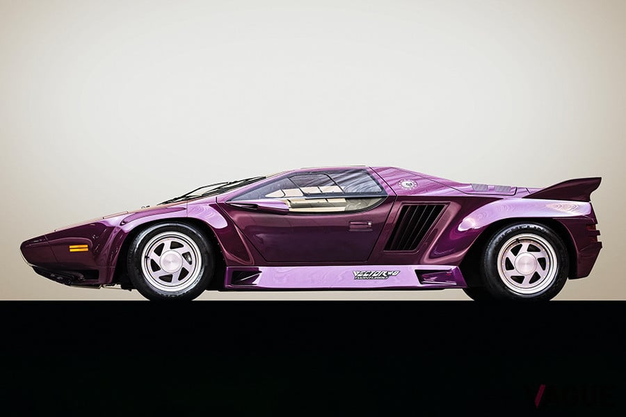 72万ドル（邦貨換算約7600万円）で落札されたベクター「W8」（C）2020 Courtesy of RM Sotheby's