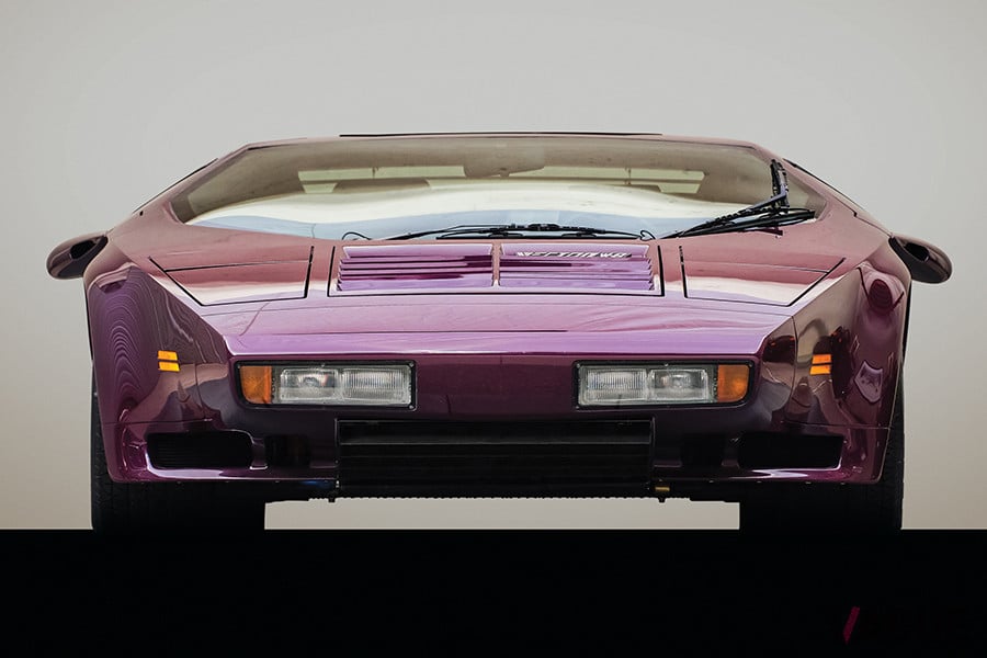 72万ドル（邦貨換算約7600万円）で落札されたベクター「W8」（C）2020 Courtesy of RM Sotheby's