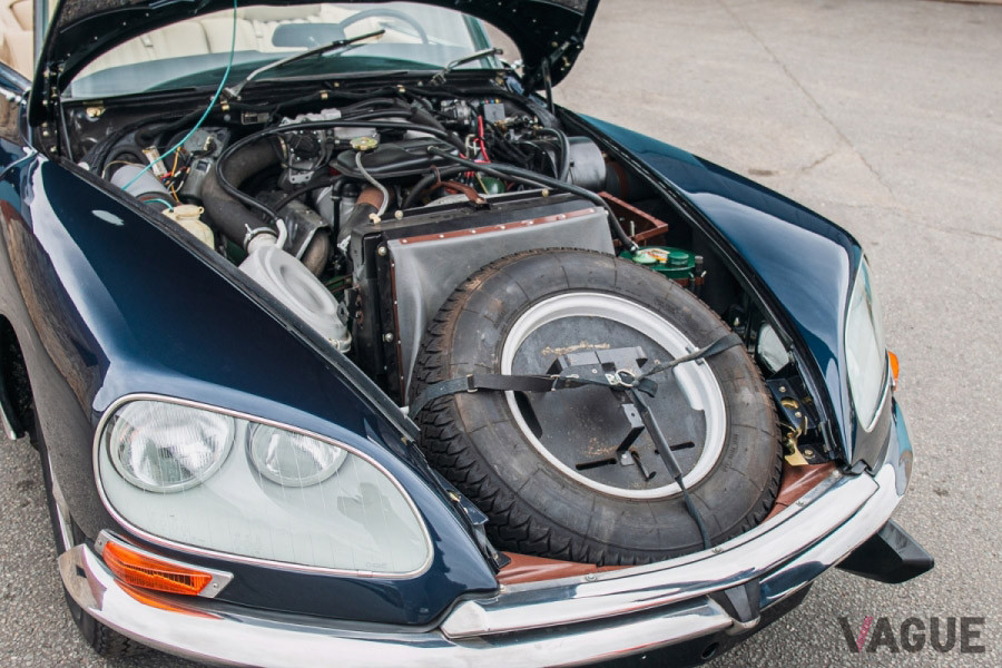 13万5000ポンド（邦貨換算約1870万円）で落札されたシトロエン「DS21デカポタブル coachwork by アンリ・シャプロン」（C）SILVERSTONE AUCTIONS