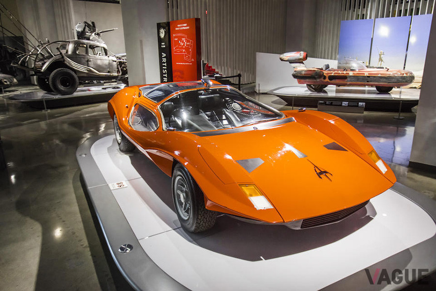 ハリウッド映画に登場した劇中車を数多く収集していたピーターセン自動車博物館に保管されていた「M-505プローブ16」（C）Bonhams
