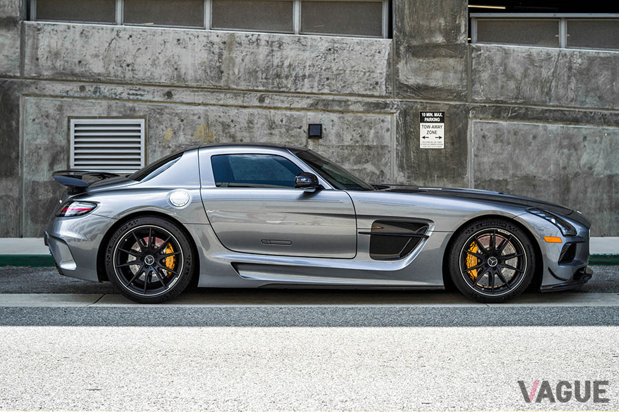 およそ4300万円で落札された2014年式メルセデス・ベンツ「SLS AMGブラックシリーズ」
